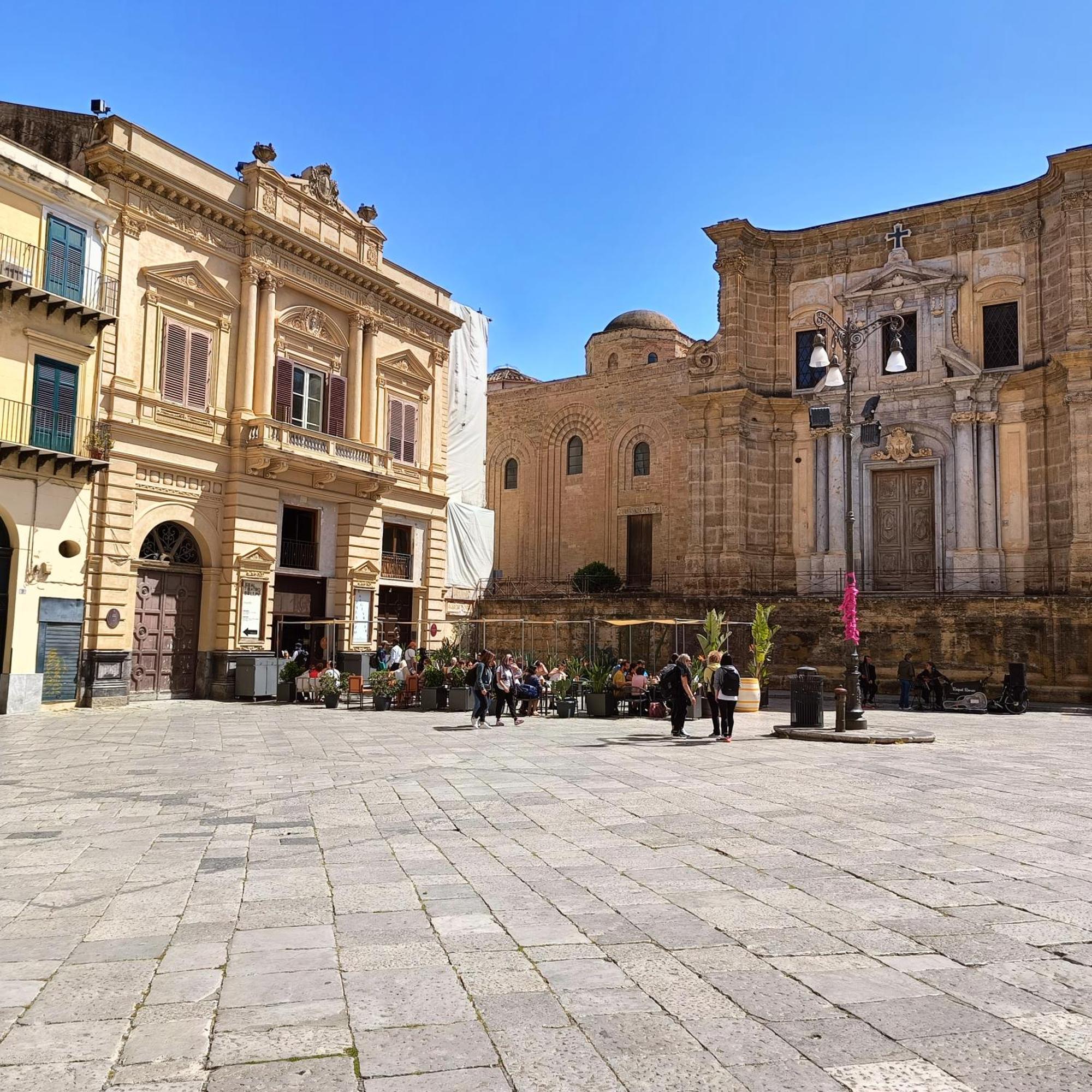 Centro Storico Casa Bellini ***** Apartment Palermo Luaran gambar