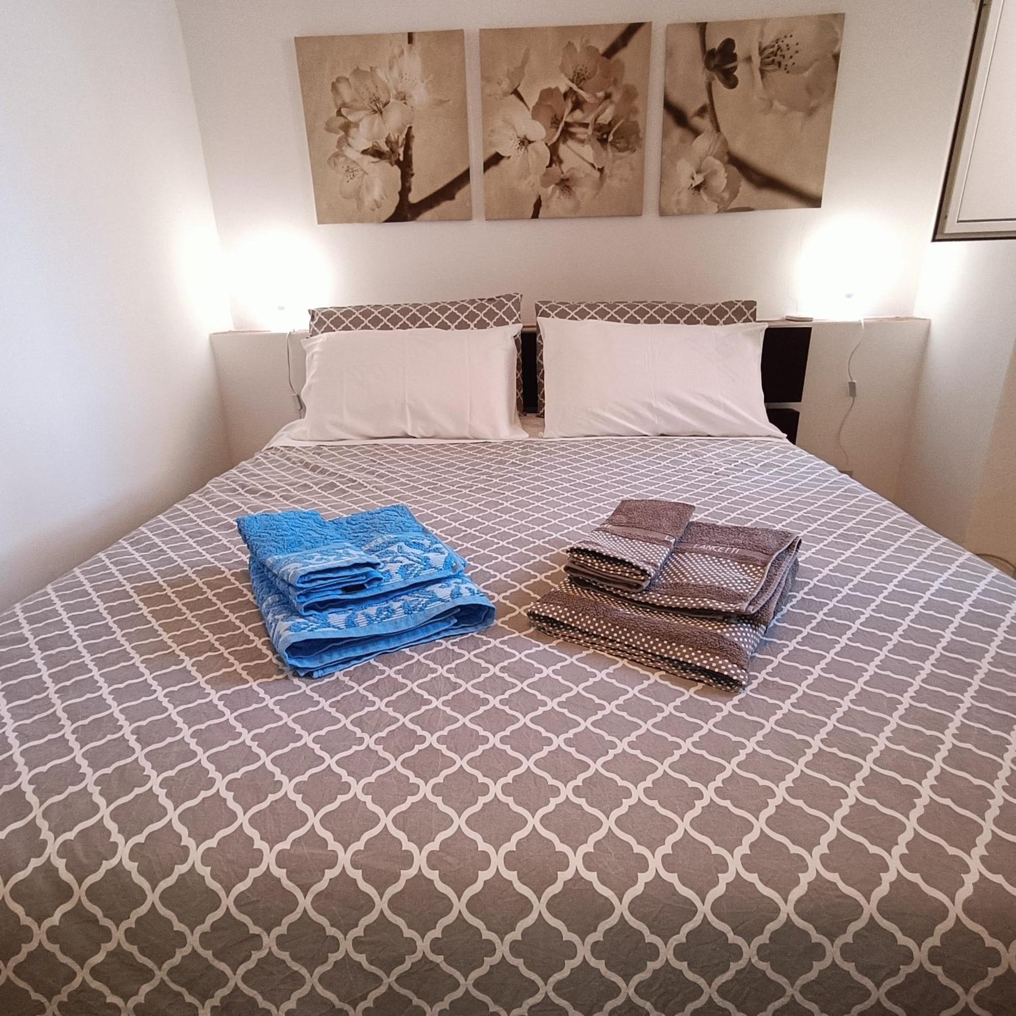 Centro Storico Casa Bellini ***** Apartment Palermo Luaran gambar